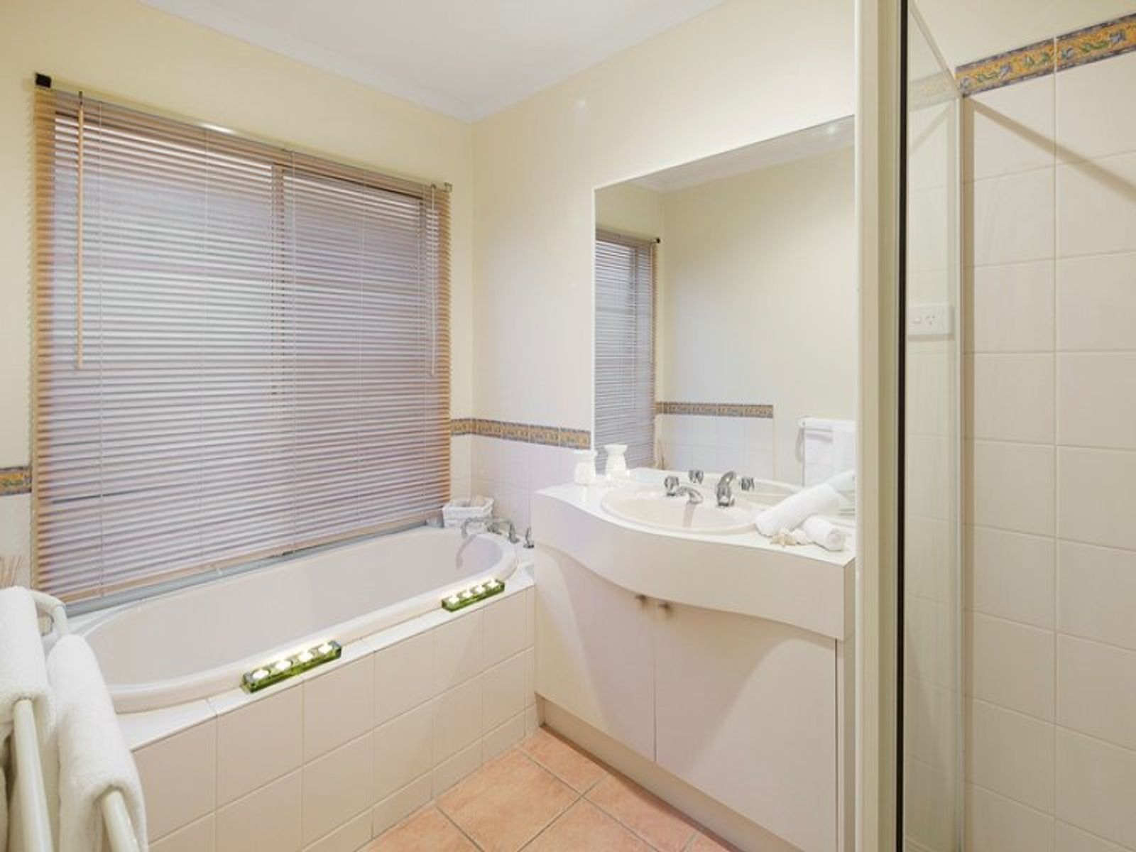12 Sanctuary Place, Aspendale Gardens, VIC 3195, Aspendale Gardens - Thumbnail 8