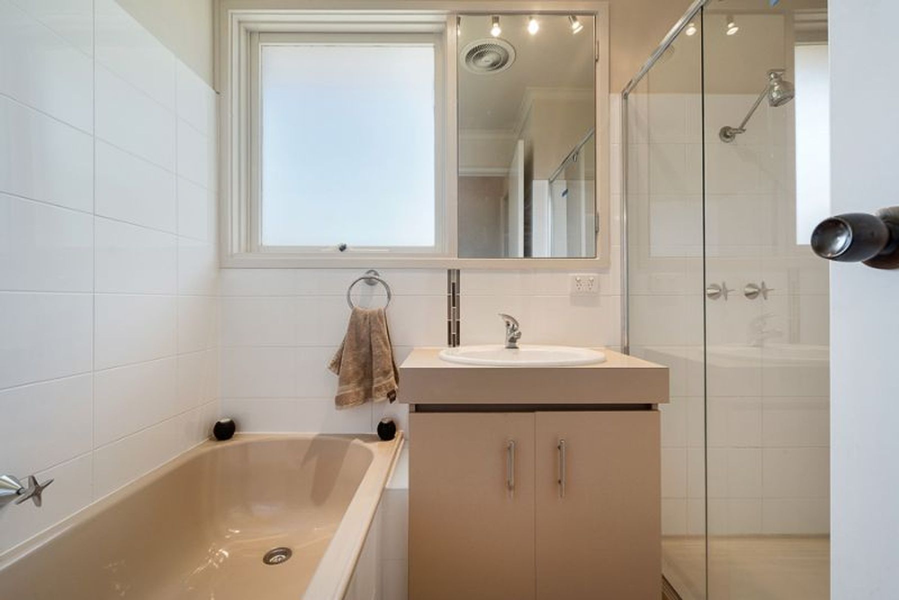 66 Lyrebird Drive, Carrum Downs, Carrum Downs - Thumbnail 8