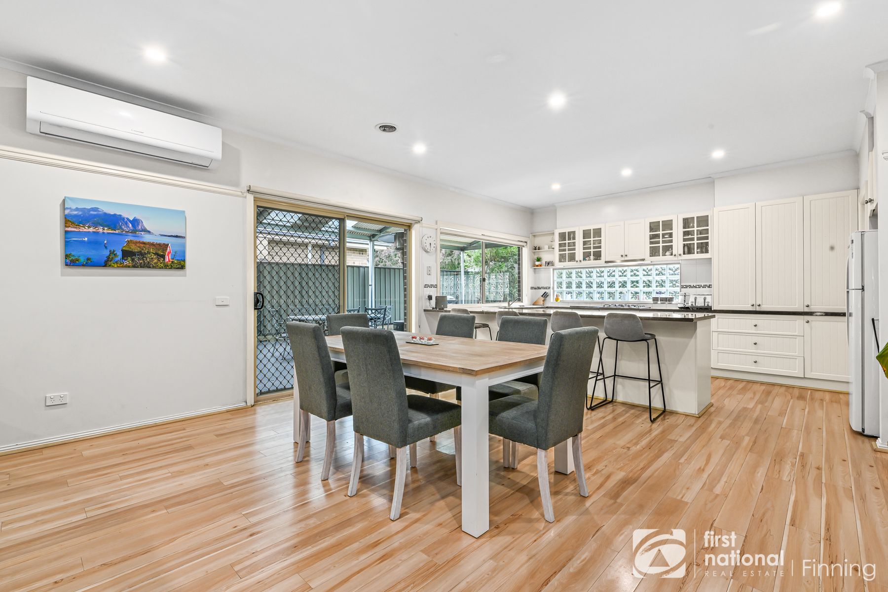 23 Carey Crescent, Pakenham VIC 3810, Pakenham - Thumbnail 6