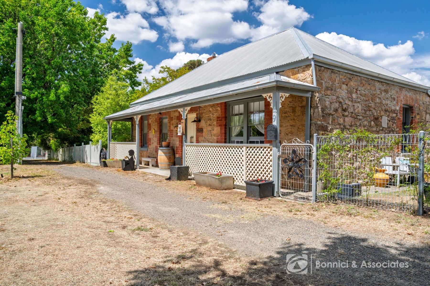 49 Bridge Road, Beechworth - Image 1