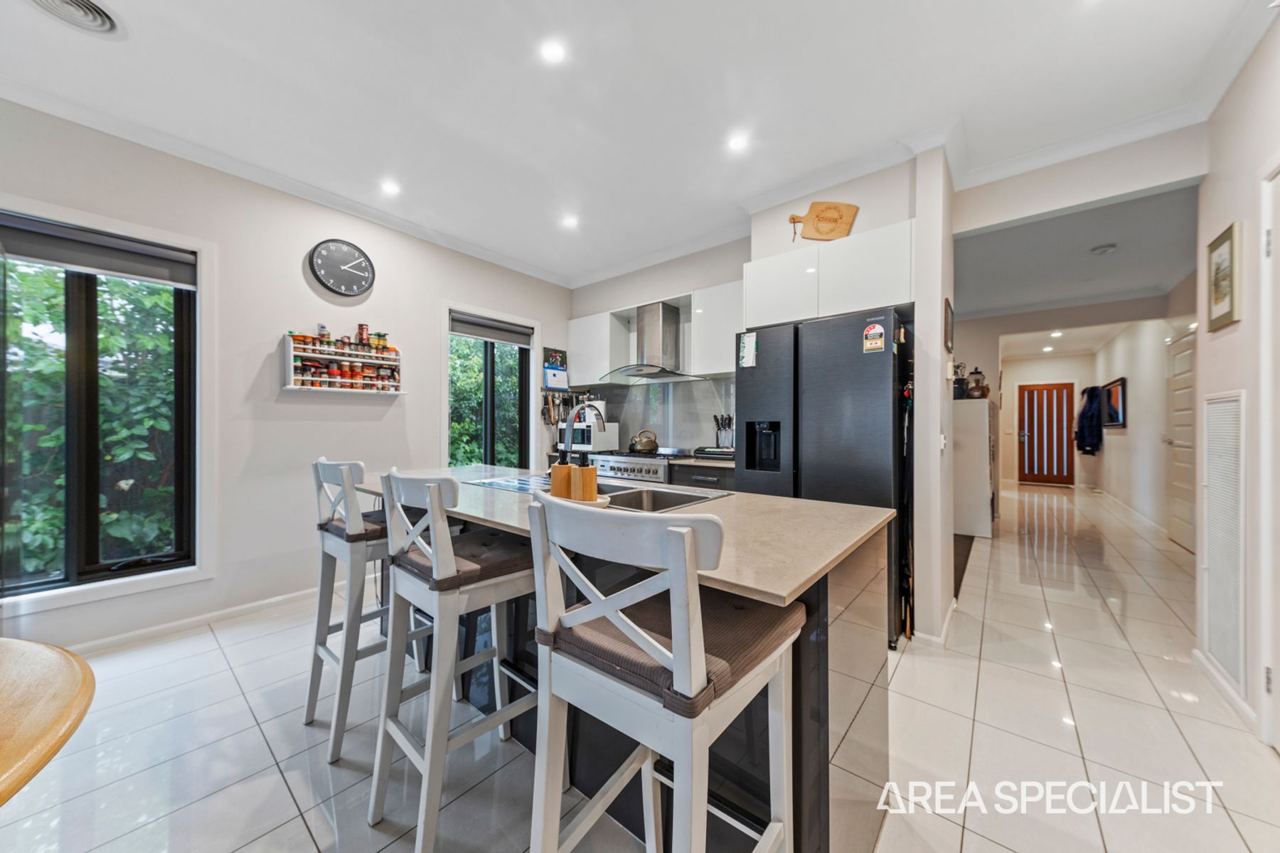 4 Randall Avenue, Clyde North, VIC 3978, Clyde North - Thumbnail 6