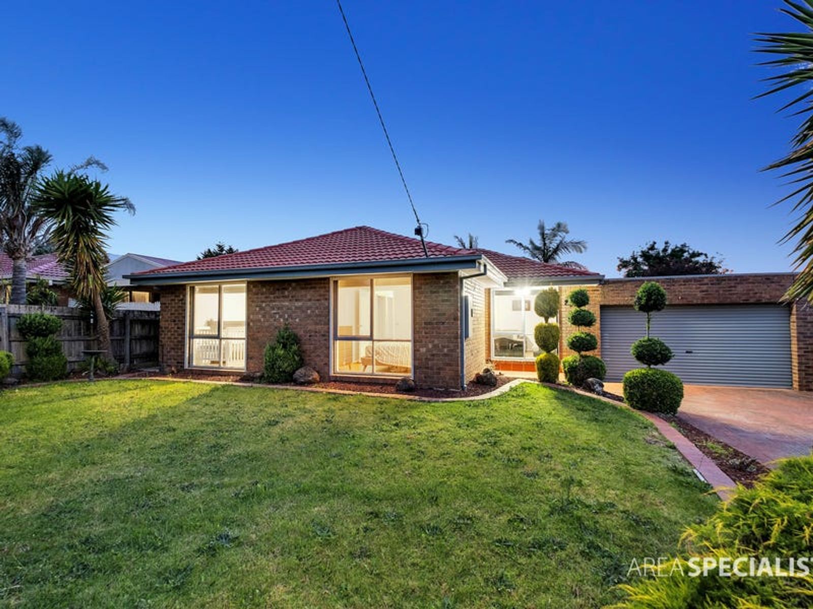 16 Lesley Drive, Hampton Park, VIC 3976, Hampton Park - Thumbnail 3