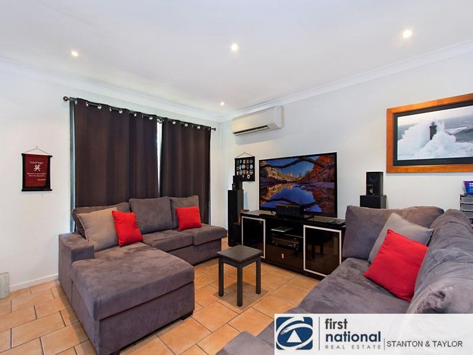 9 Hillside Circuit, Cranebrook - Thumbnail 4