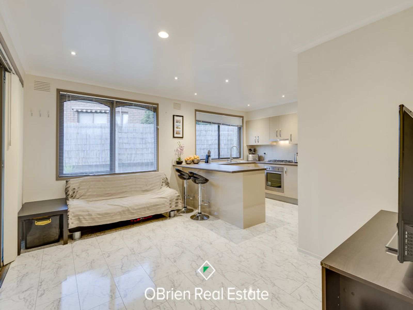 3 Salicina Court, Endeavour Hills, VIC 3802, Endeavour Hills - Thumbnail 4