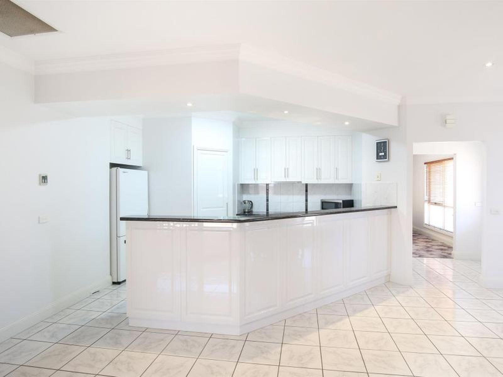 27 Petrucci Way, Mildura - Thumbnail 7