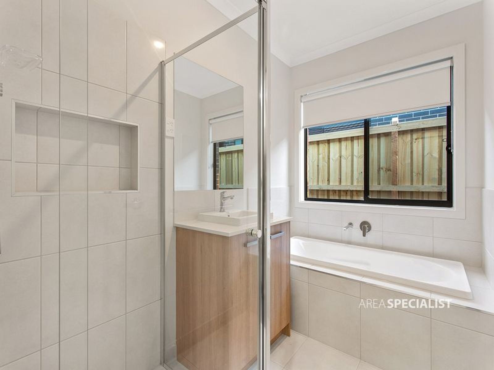 11 Hekela Street, Clyde North, VIC 3978, Clyde North - Thumbnail 7