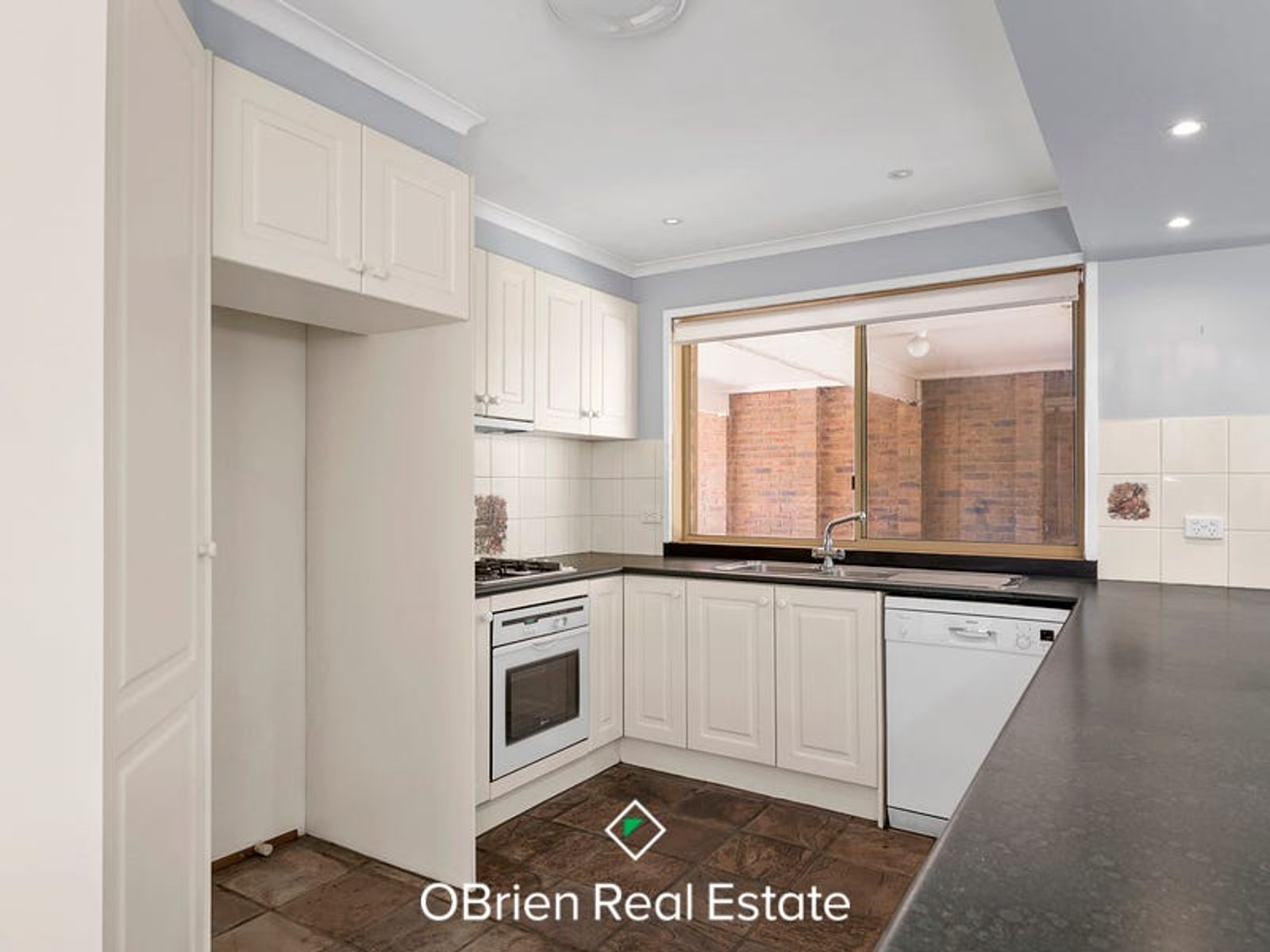 85 Kennington Park Drive, Endeavour Hills, VIC 3802, Endeavour Hills - Thumbnail 5