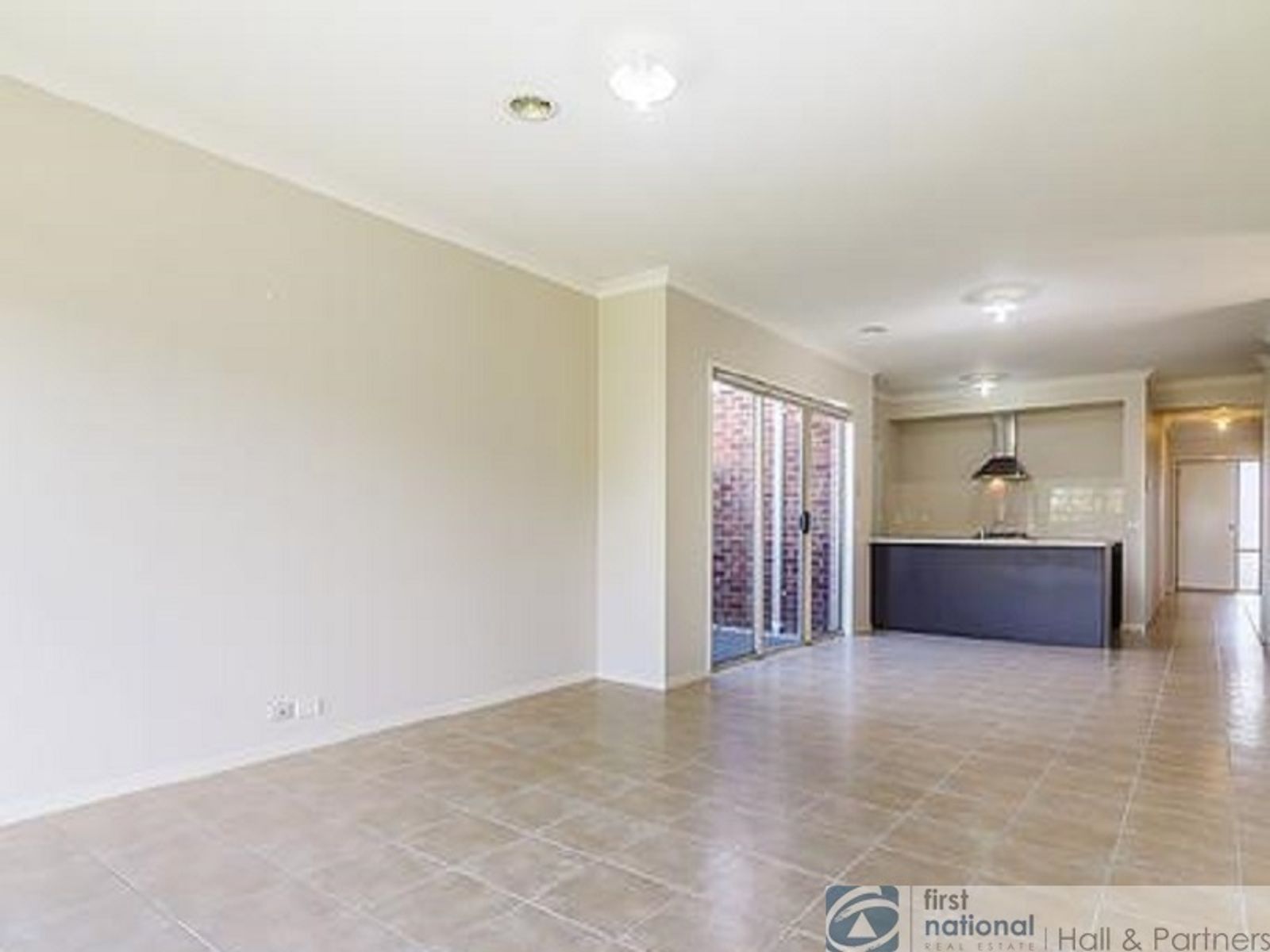 39 Kindred Avenue, Cranbourne North VIC 3977, Cranbourne North - Thumbnail 4
