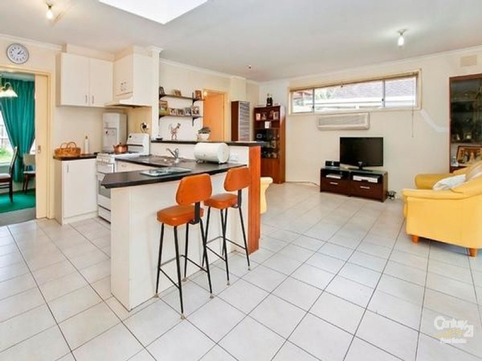 10 Anora Crescent, Mulgrave, VIC 3170, Mulgrave - Thumbnail 2