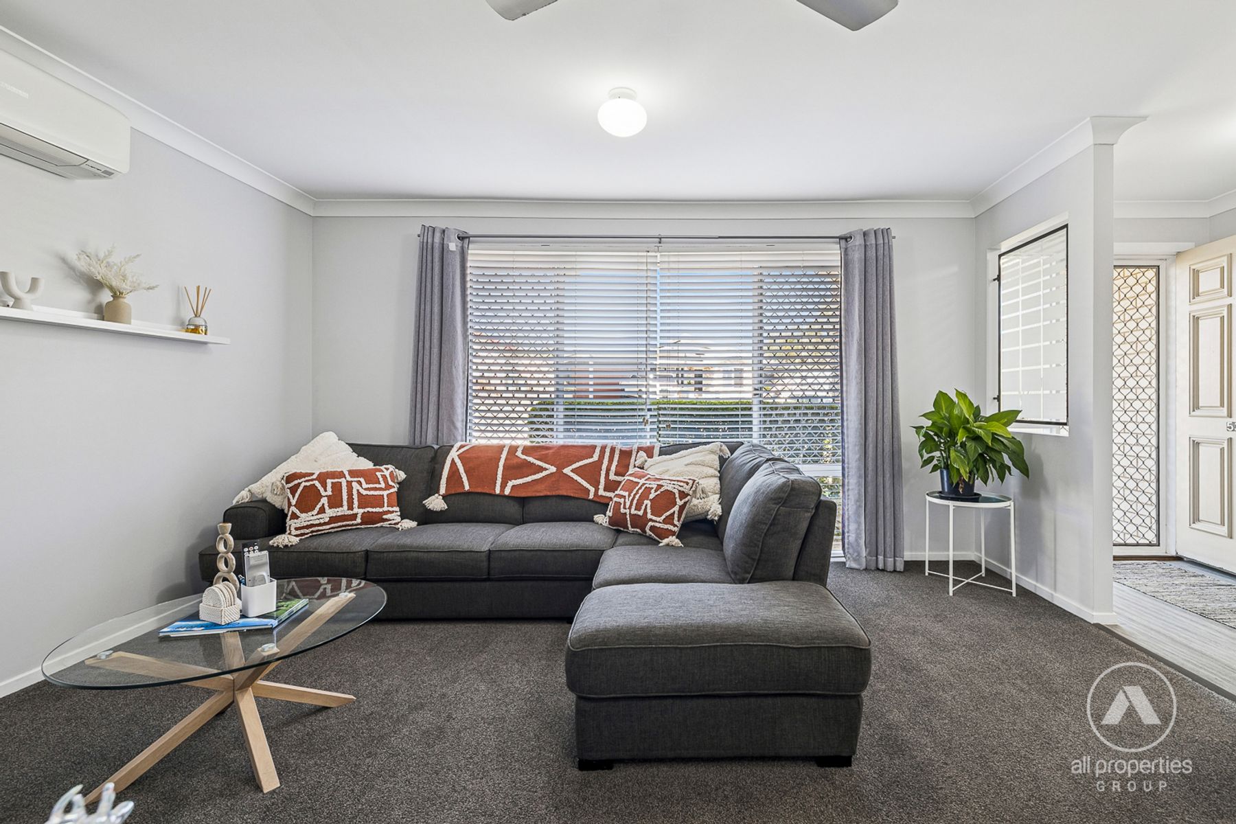 53 Solandra Circuit, Regents Park QLD 4118, Regents Park - Thumbnail 2