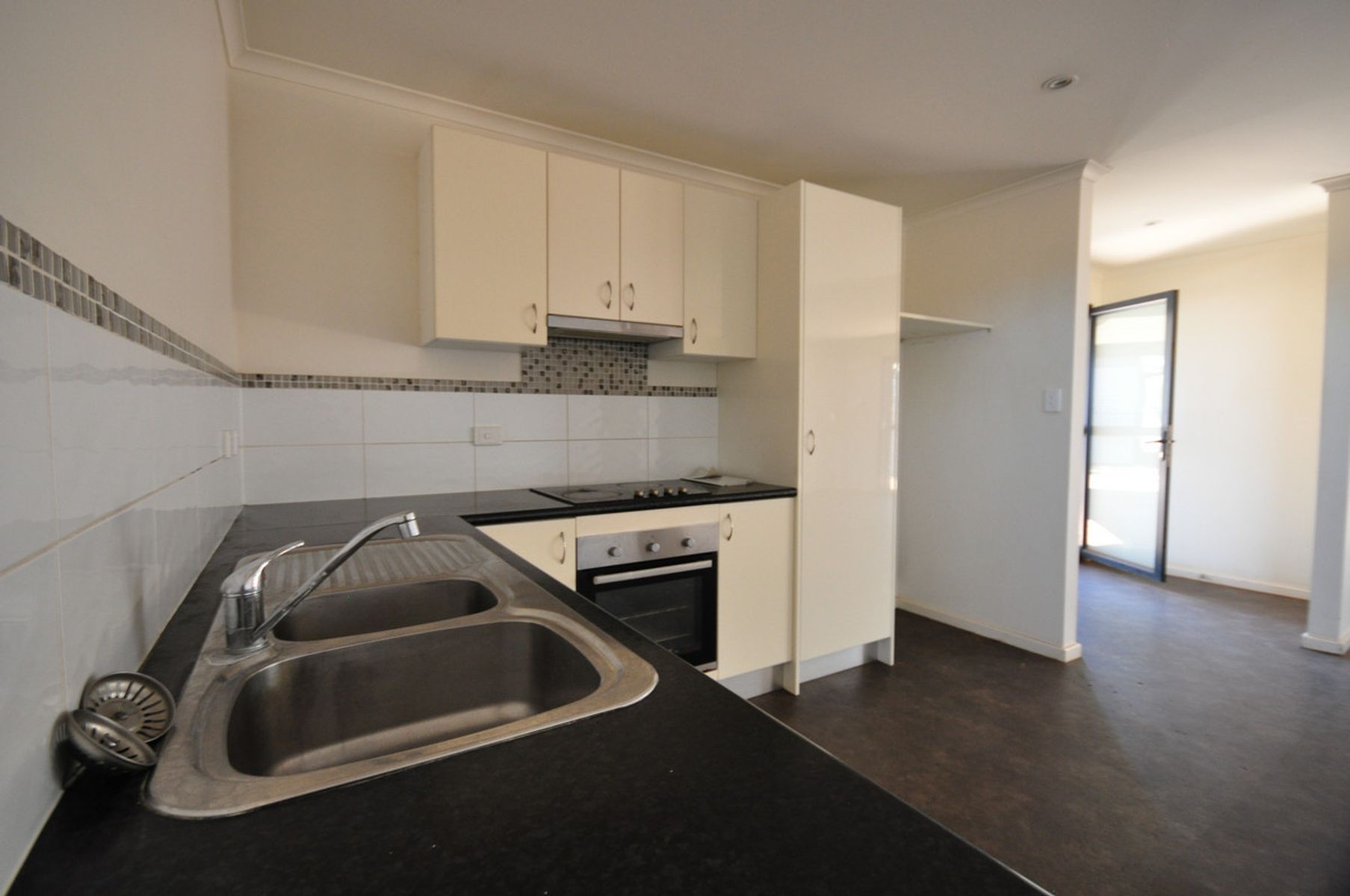 3/2 Phalarope Way, South Hedland, WA 6722, South Hedland - Thumbnail 3