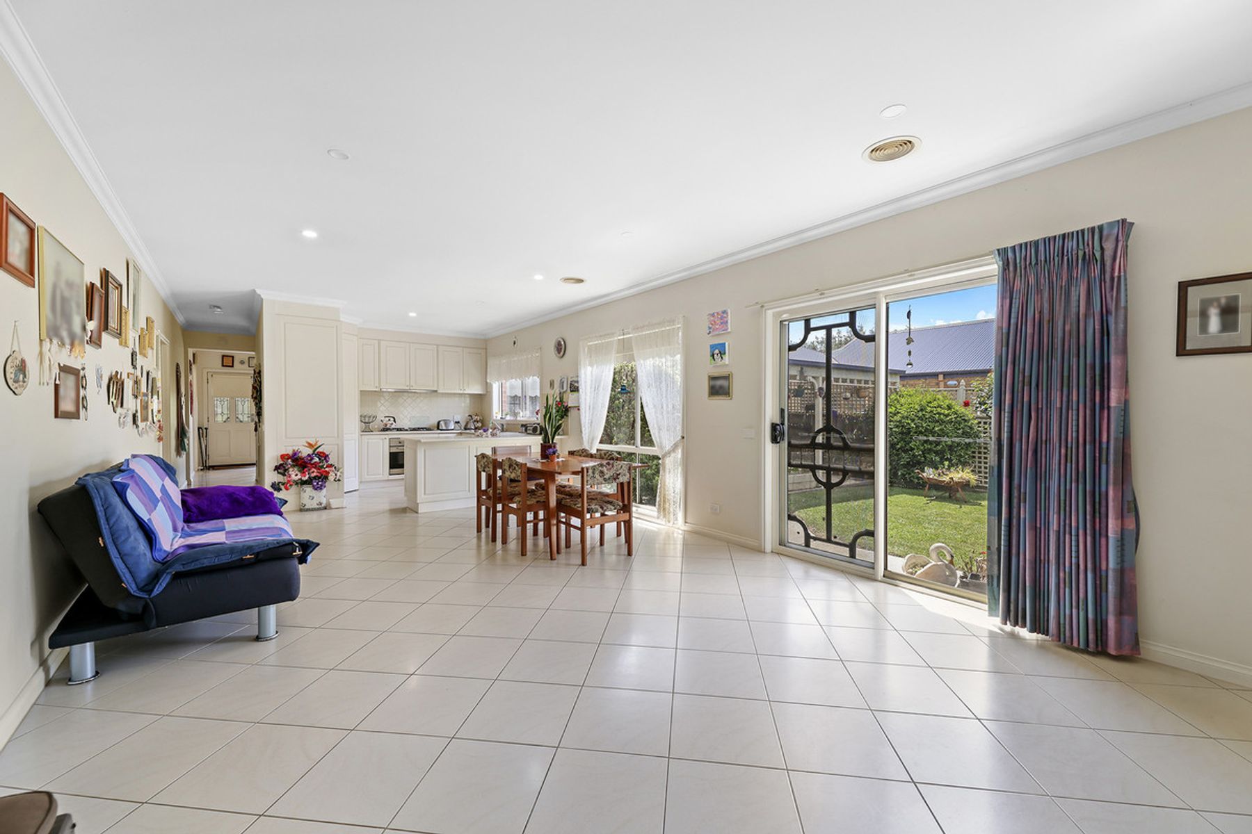 22 Grange Crescent, Warragul, VIC 3820, Warragul - Thumbnail 5