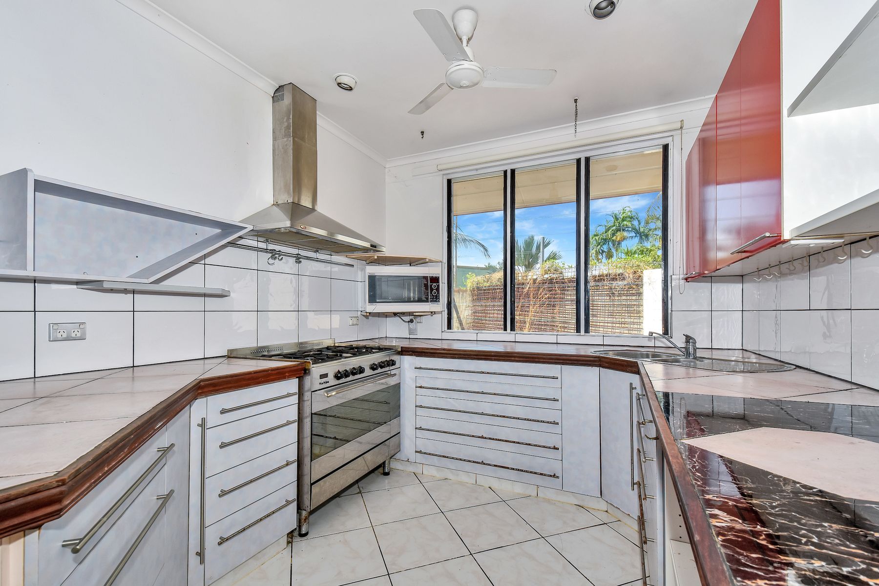 17 Kalymnos Drive, Karama NT 0812, Karama - Thumbnail 2