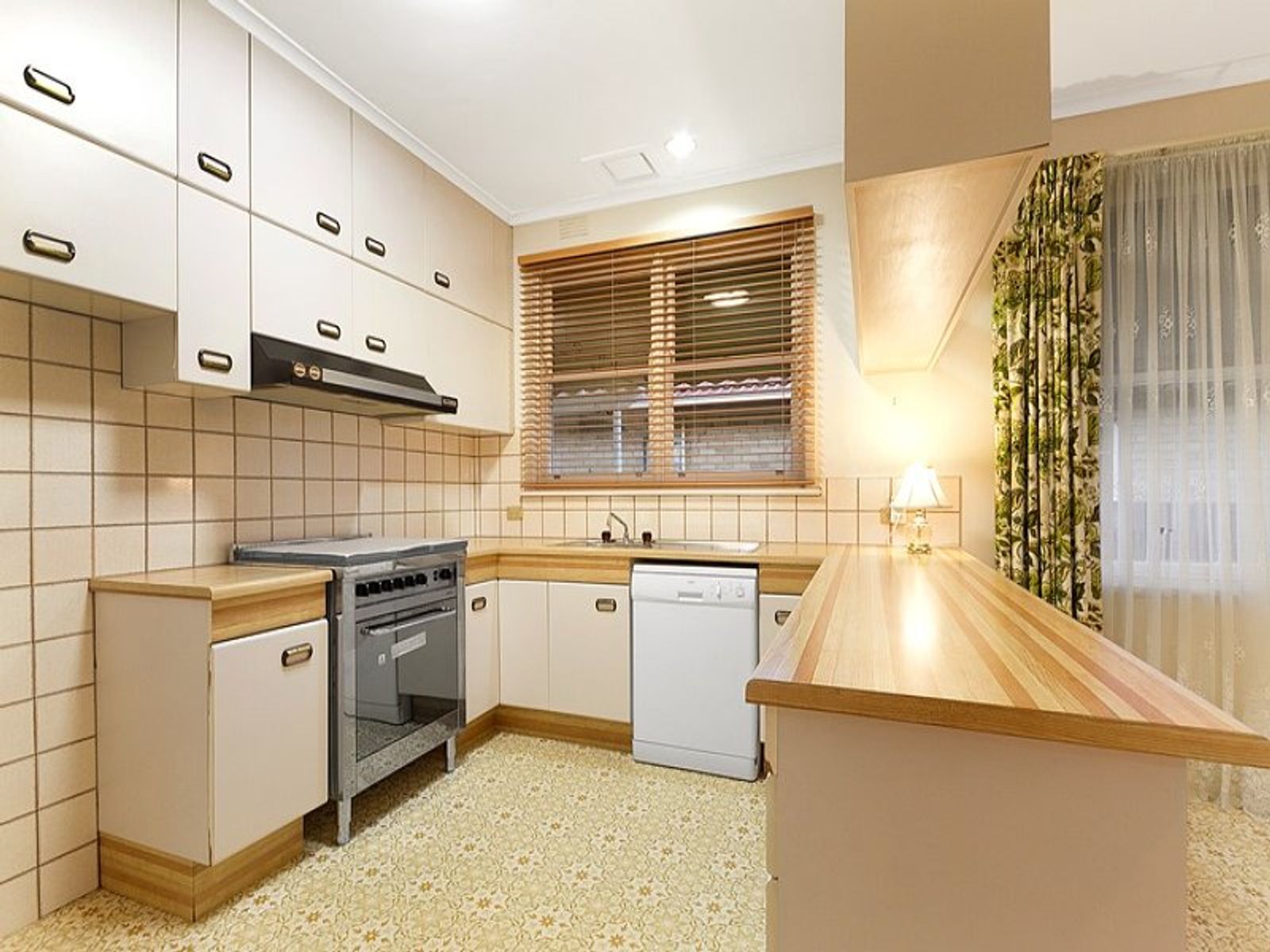 2 Suzanne Street, Dandenong, VIC 3175, Dandenong - Thumbnail 3