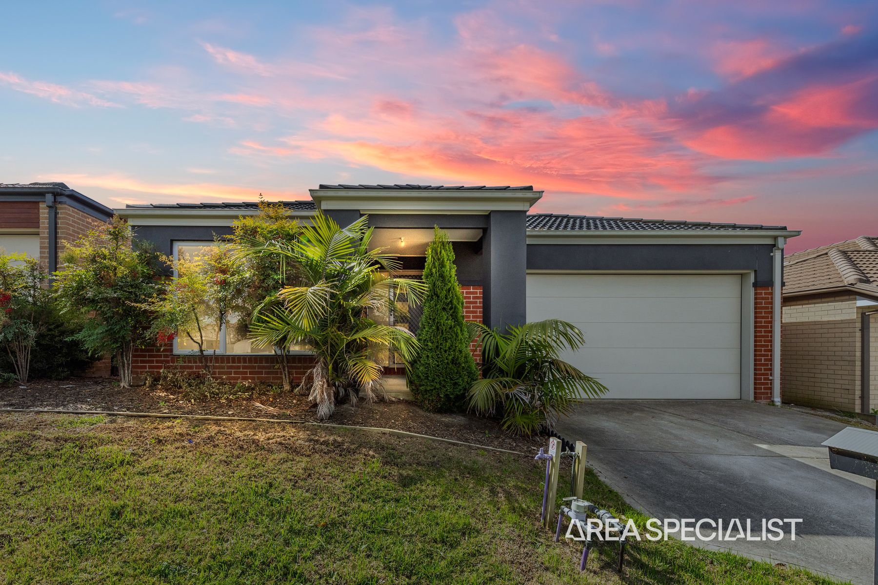 4 Spaniel Lane, Pakenham, VIC 3810, Pakenham - Thumbnail 2