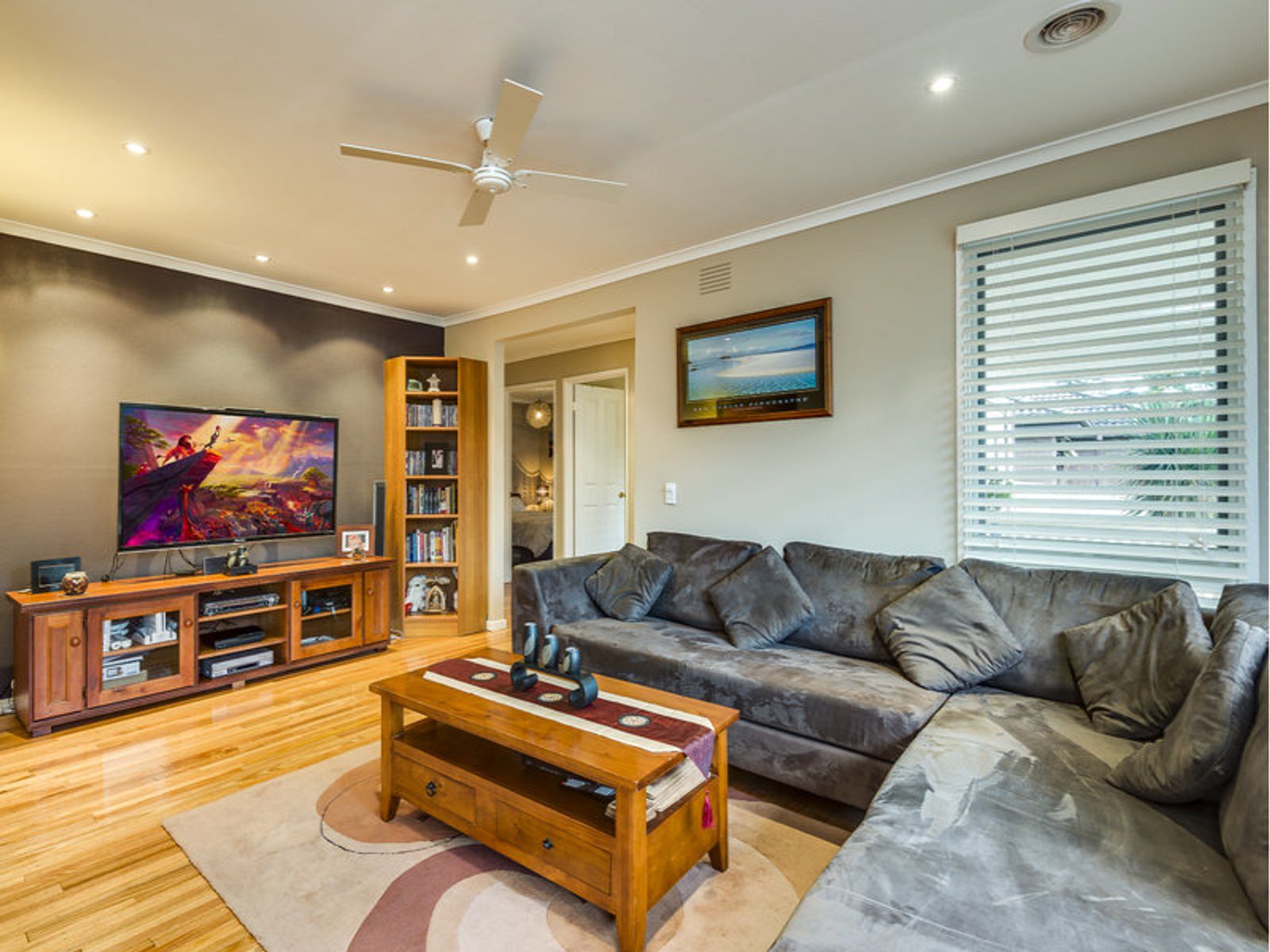 13 Knight Court, Endeavour Hills, VIC 3802, Endeavour Hills - Thumbnail 2
