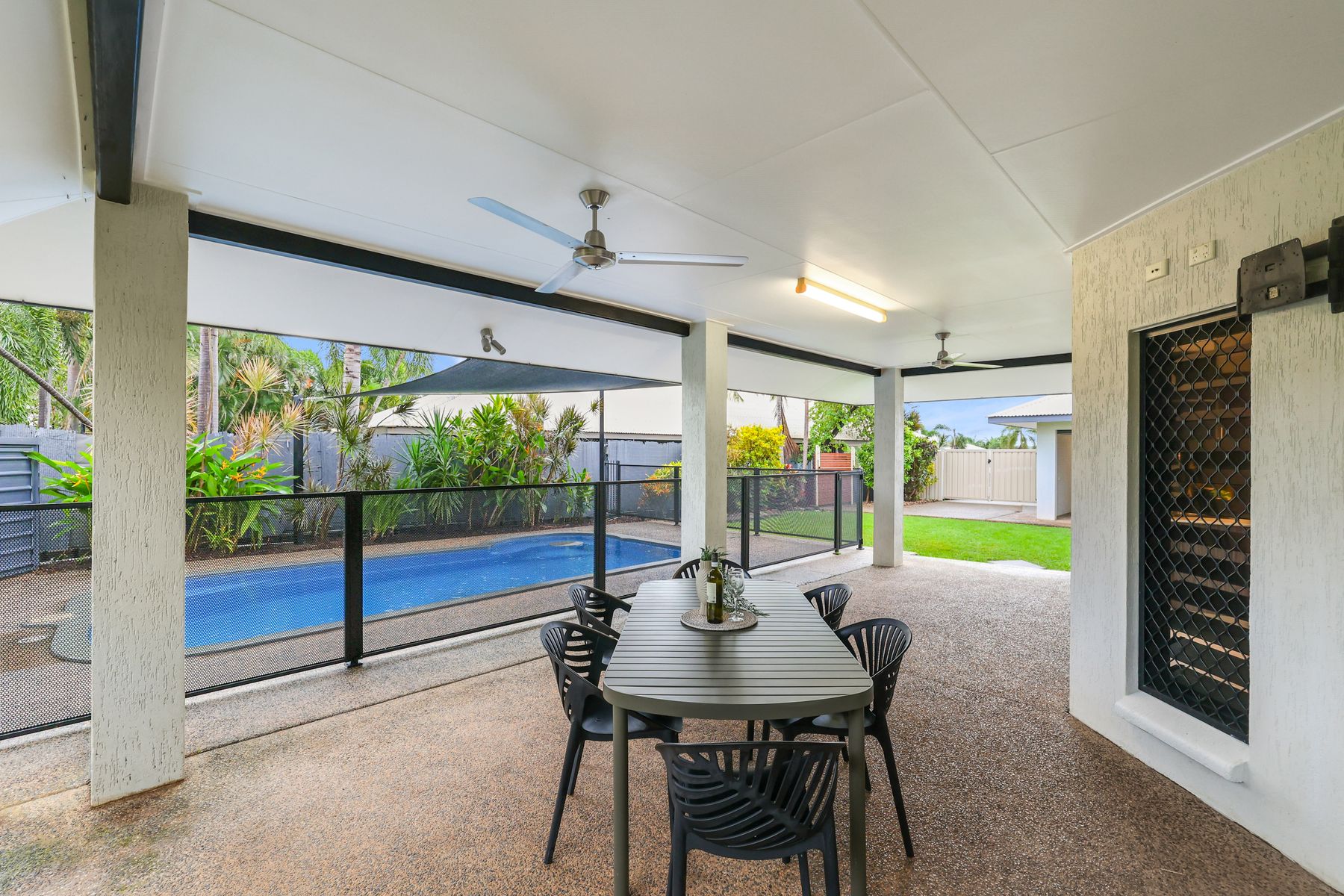 12 Yirra Crescent, Rosebery NT 0832, Rosebery - Thumbnail 4