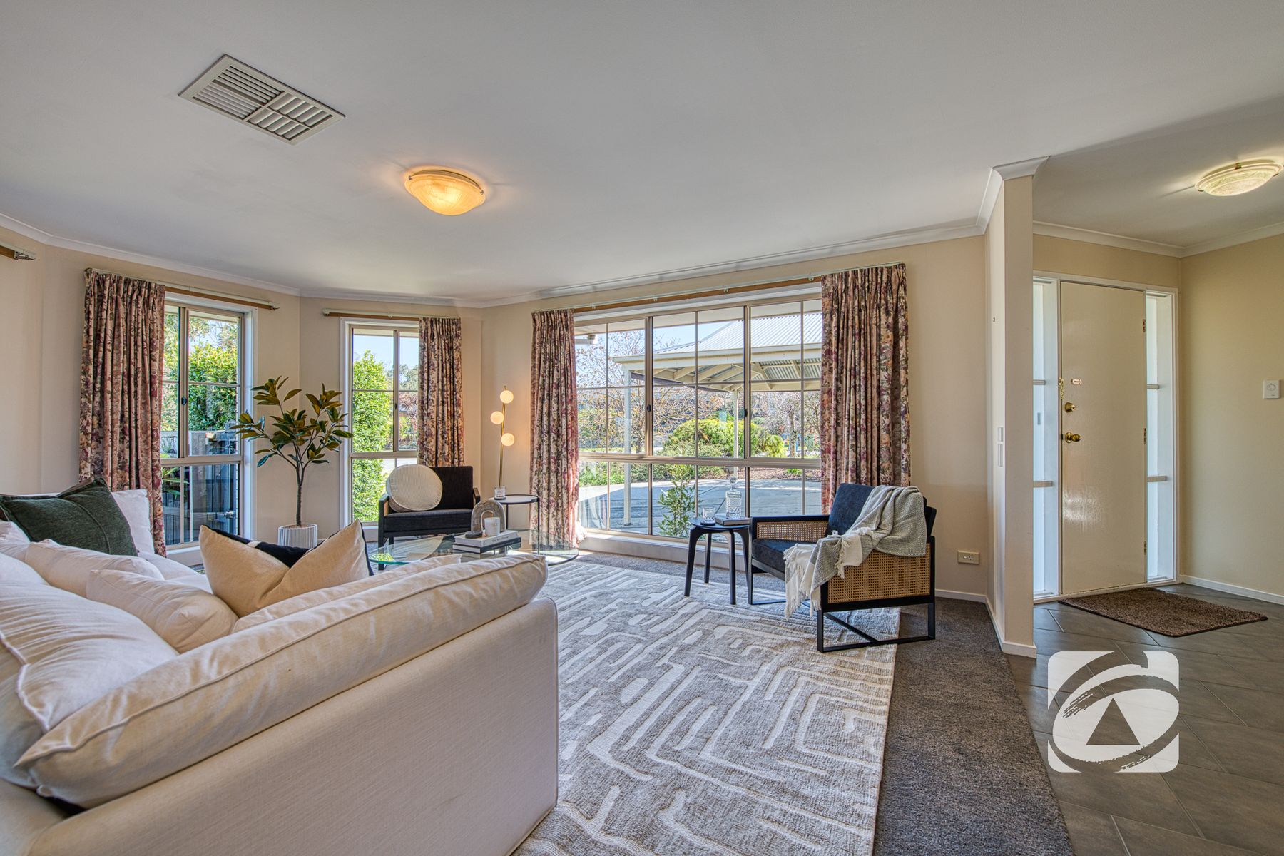 24 Earlsfield Drive, Berwick VIC 3806, Berwick - Thumbnail 4