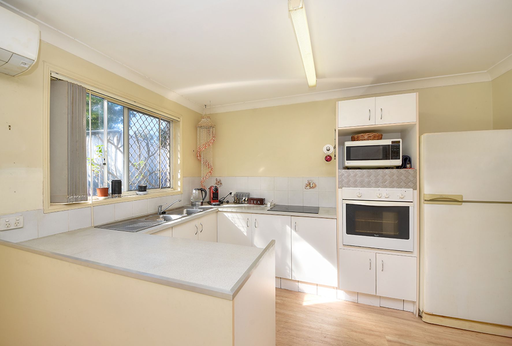 1/14 Annette Court, Labrador, QLD 4215, Labrador - Thumbnail 3