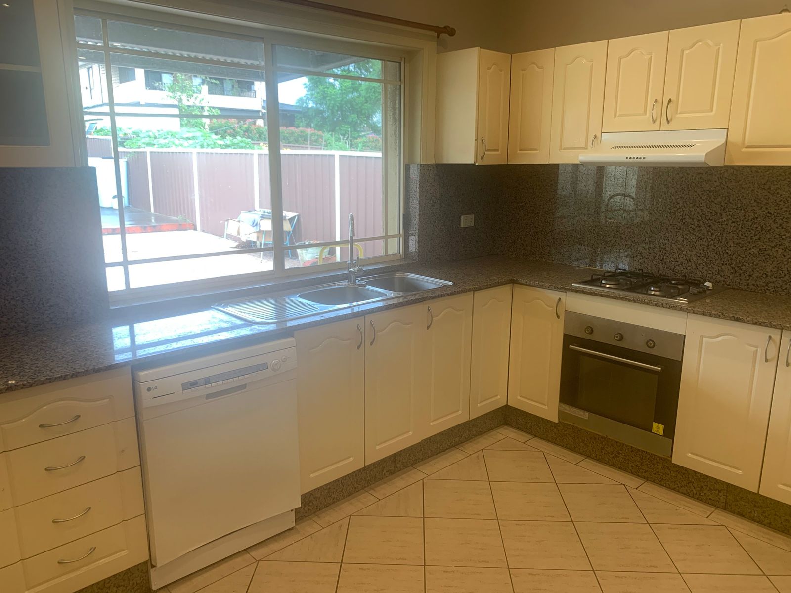 14 Langtry Avenue, Auburn, NSW 2144, Auburn - Thumbnail 5