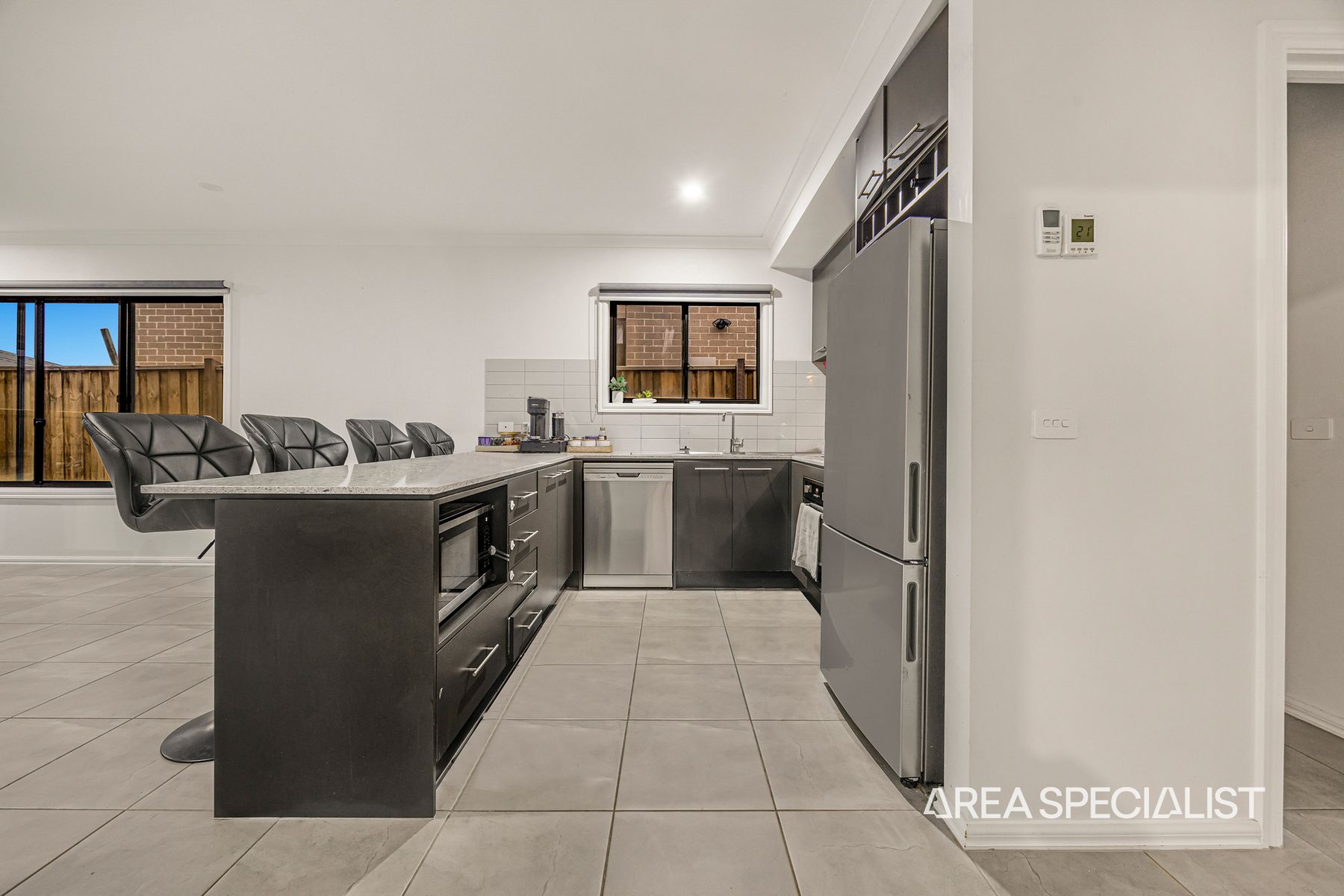 35 Skypac Street, Weir Views - Thumbnail 7