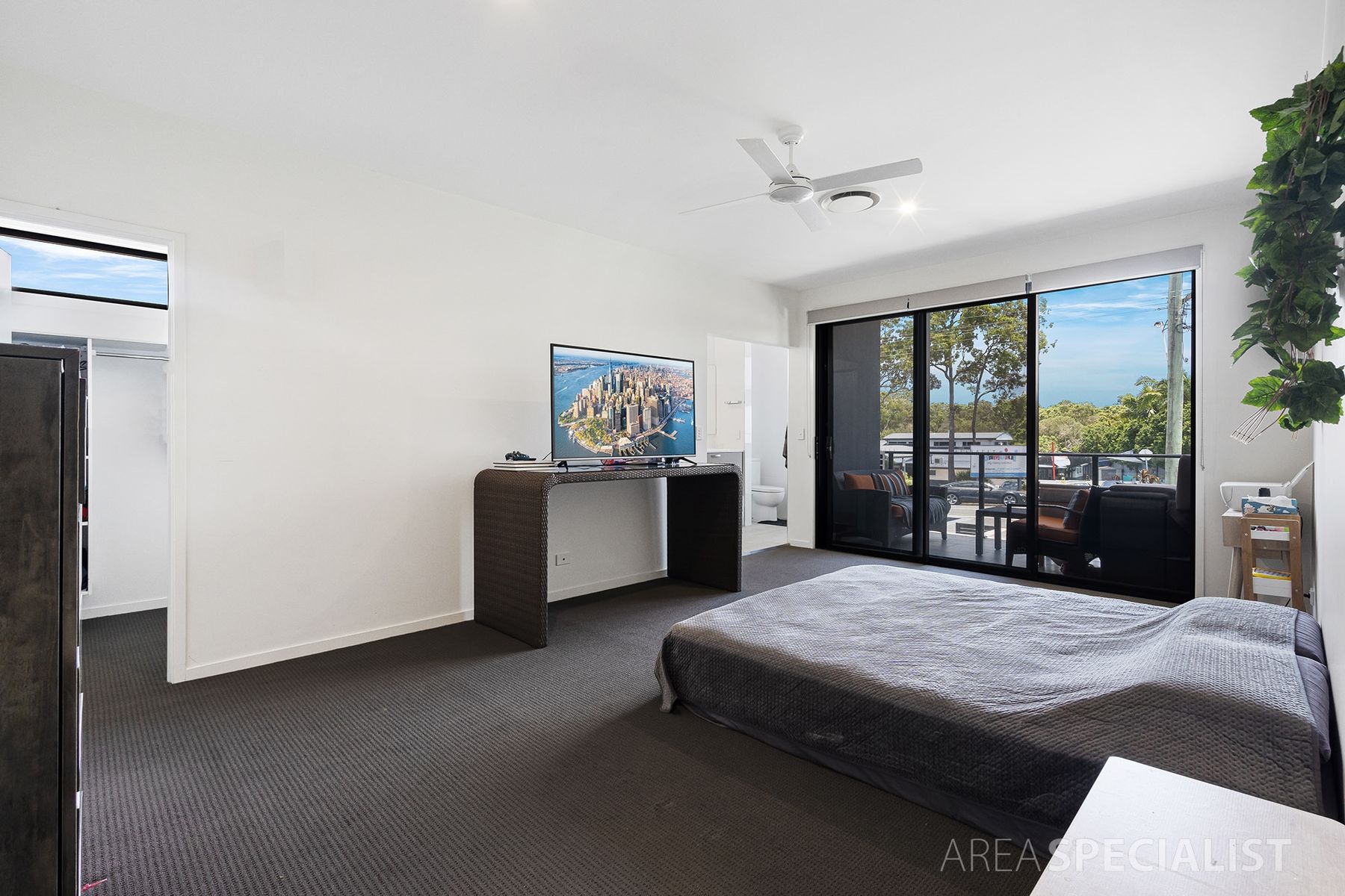 1/485A Pine Ridge Road, Runaway Bay, QLD 4216, Runaway Bay - Thumbnail 8