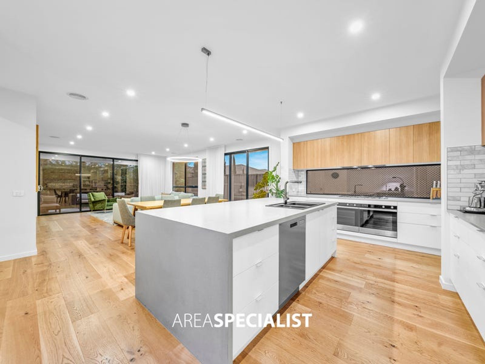 49 Trillium Boulevard, Cranbourne North, VIC 3977, Cranbourne North - Thumbnail 7