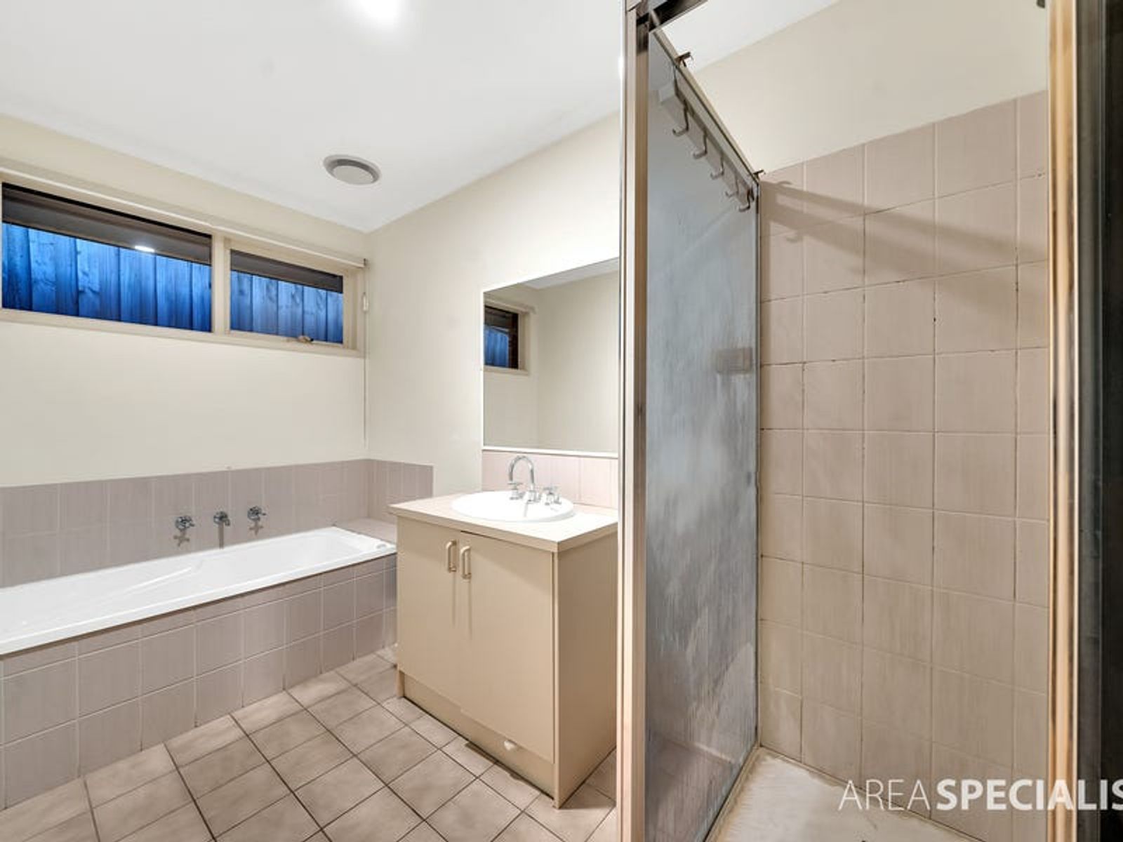 110 Oaktree Drive, Hampton Park, VIC 3976, Hampton Park - Thumbnail 6