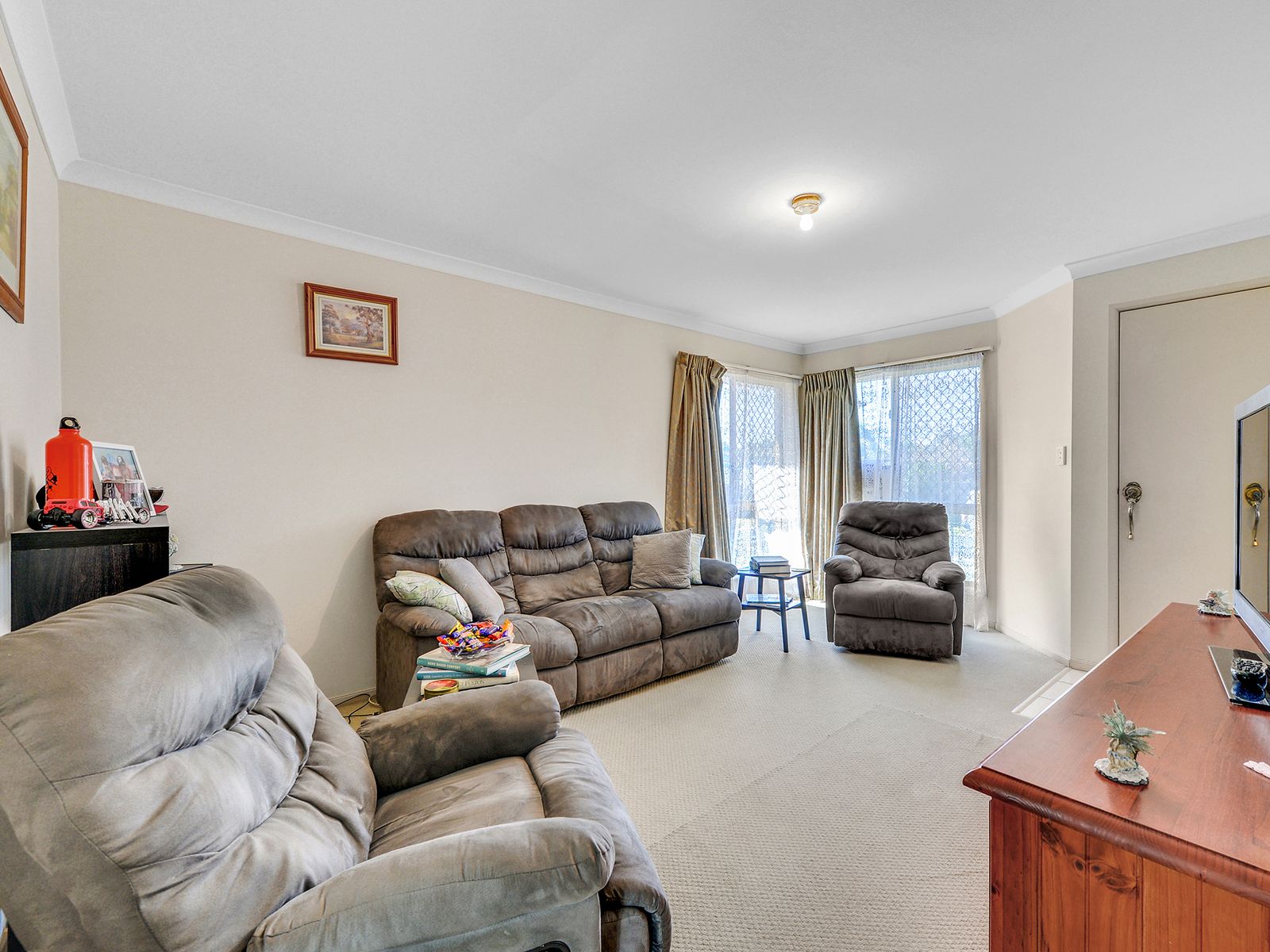 4 Gaynor Court, Boronia Heights QLD 4124, Boronia Heights - Thumbnail 2