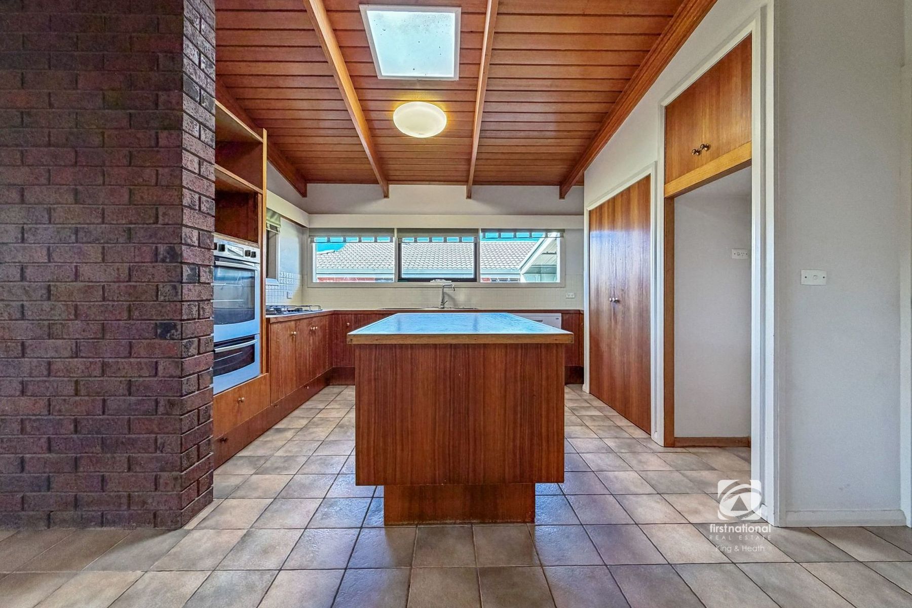 12 Gray Street, Bairnsdale VIC 3875, Bairnsdale - Thumbnail 4