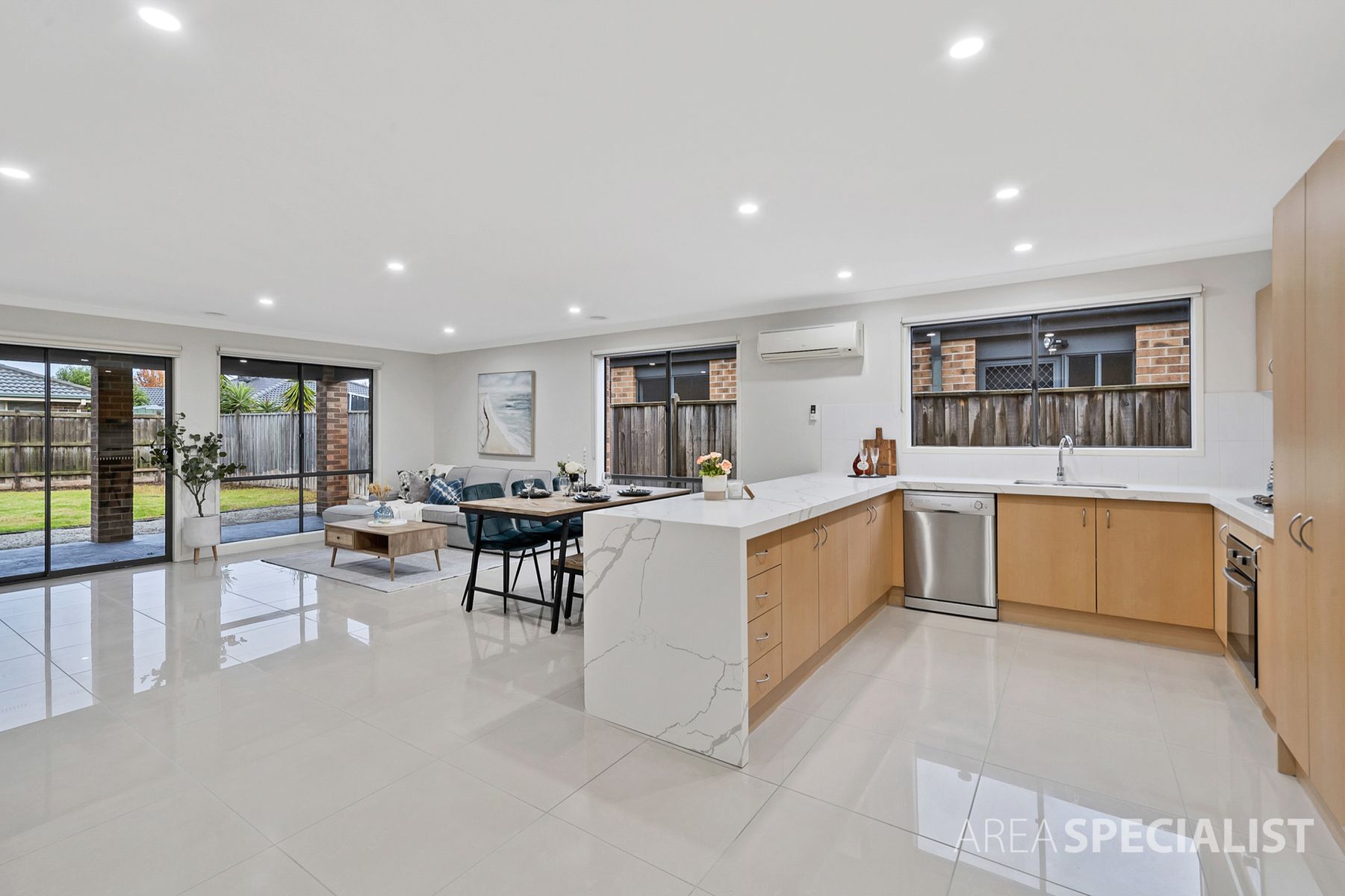 120 William Thwaites Boulevard, Cranbourne North, VIC 3977, Cranbourne North - Thumbnail 7