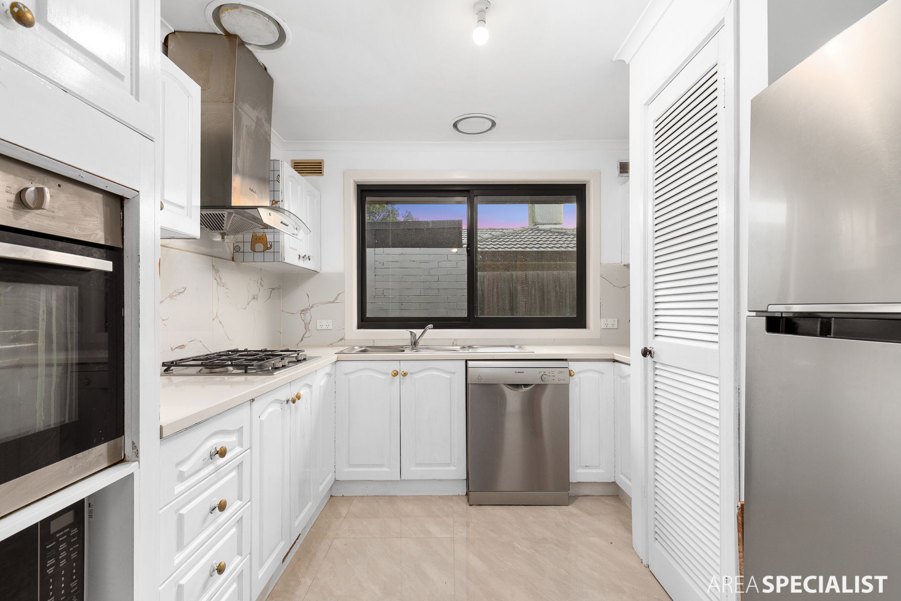 42 Russell Street, Werribee, VIC 3030, Werribee - Thumbnail 7