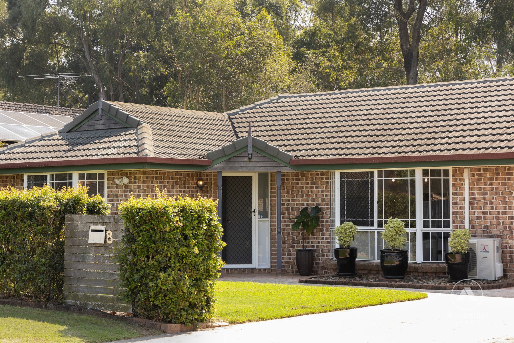 8 Great Court, Regents Park QLD 4118, Regents Park - Thumbnail 2