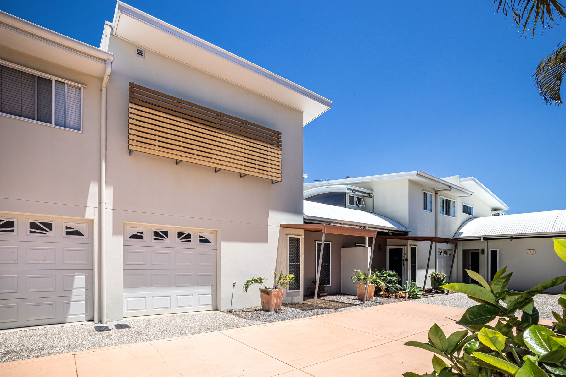 2/33 Hall Avenue, Bongaree QLD 4507