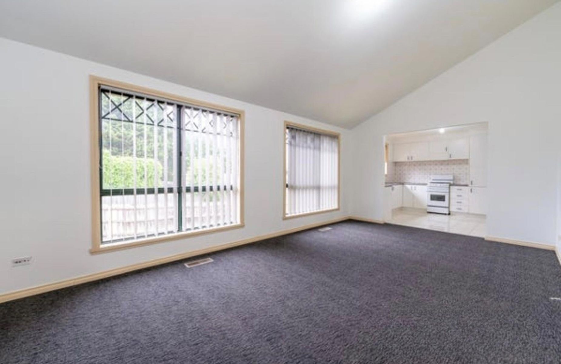 3/11 Green Valley  Grove, Meadow Heights VIC 3048, Meadow Heights - Thumbnail 2
