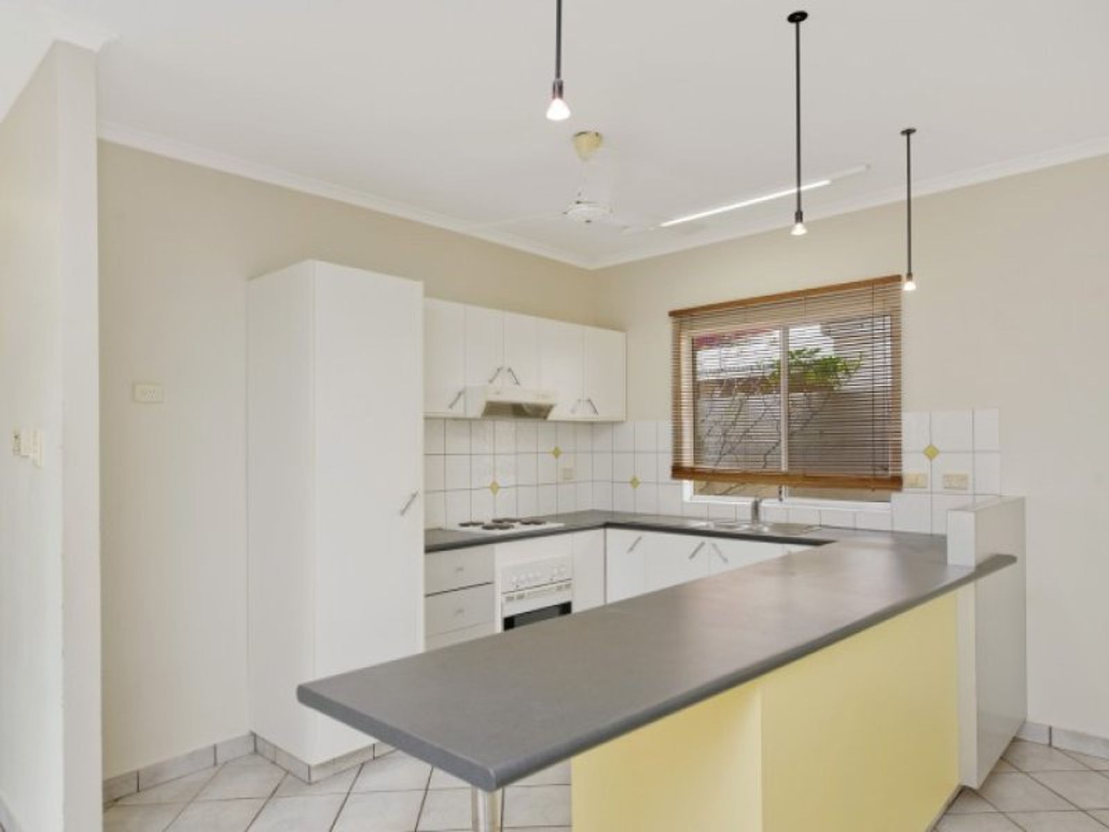 12 Sunset Drive, Coconut Grove NT 0810, Coconut Grove - Thumbnail 5