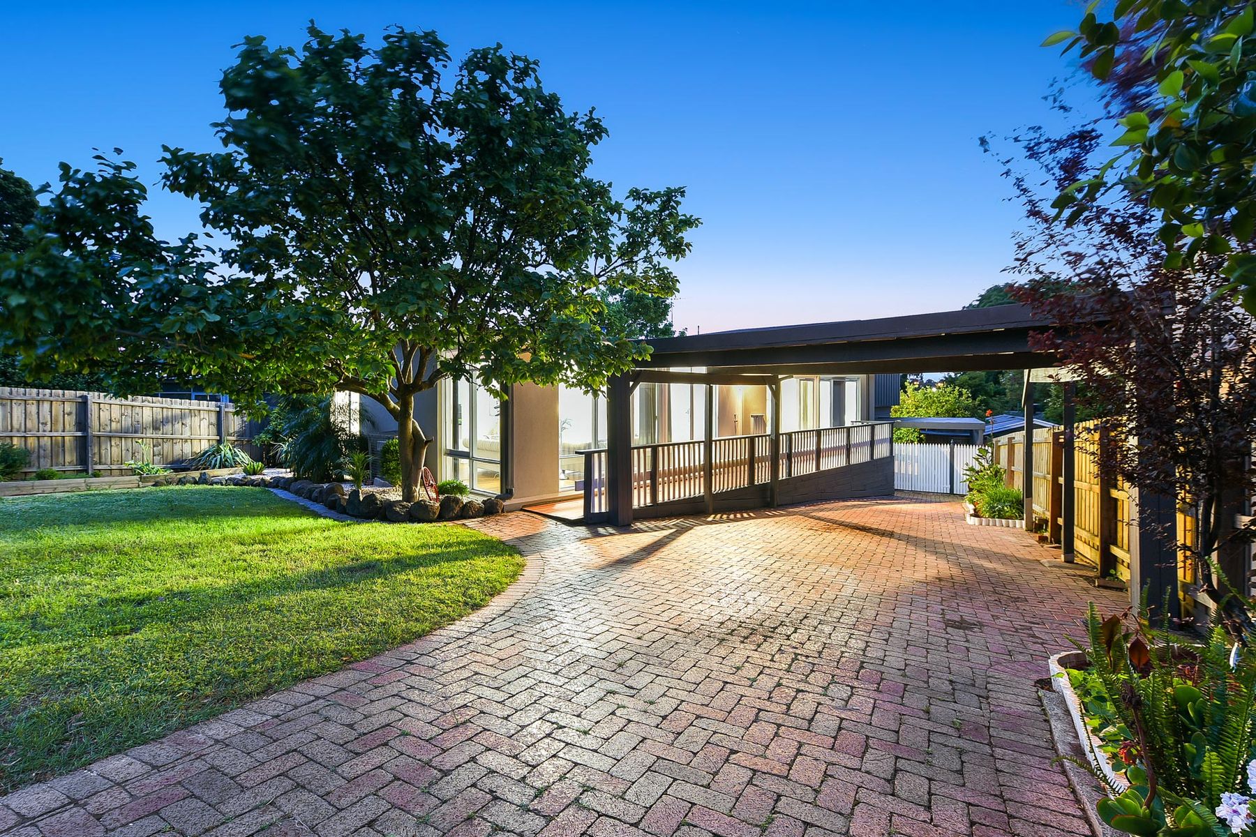43 Johnson Drive, Ferntree Gully, VIC 3156, Ferntree Gully - Thumbnail 2