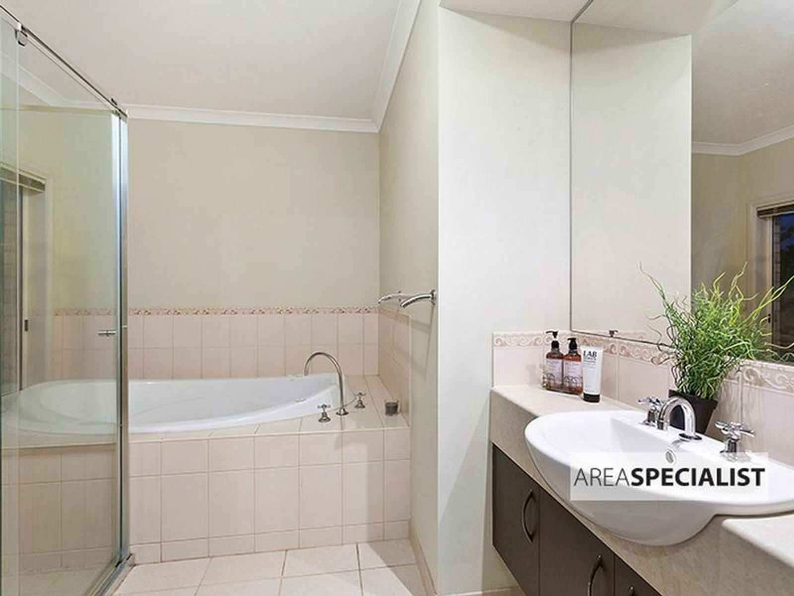 30 Broad Oak Drive, Cranbourne East, VIC 3977, Cranbourne East - Thumbnail 7