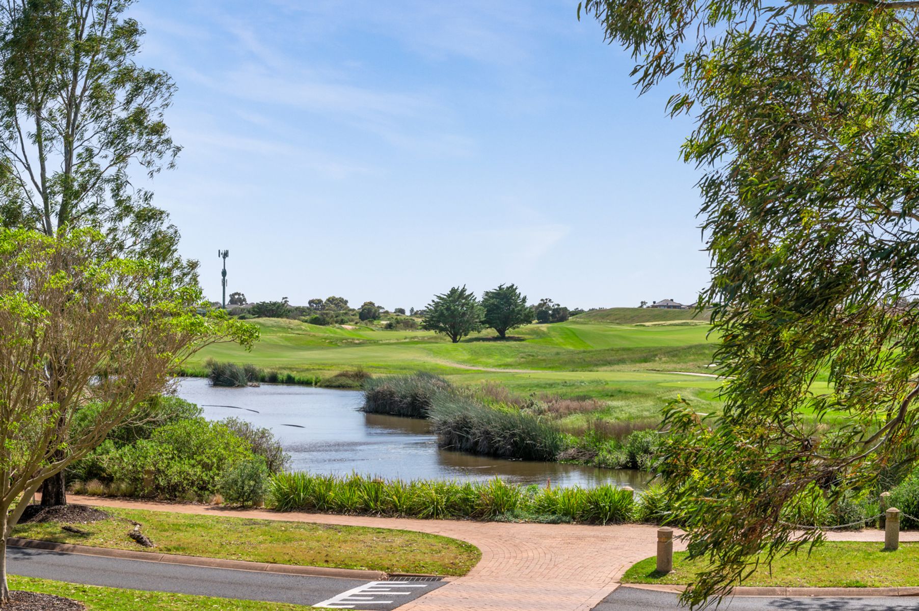 51 Broadbeach Circuit, Point Cook, VIC 3030, Point Cook - Thumbnail 6