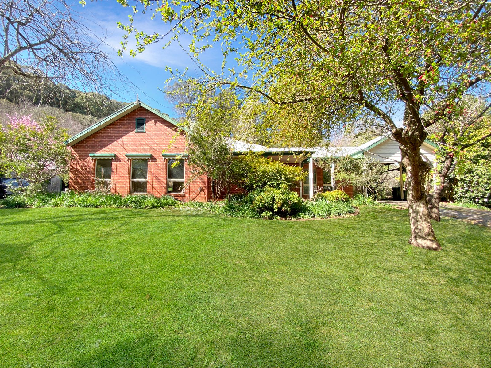 59 Williams Road, Wandiligong VIC 3744