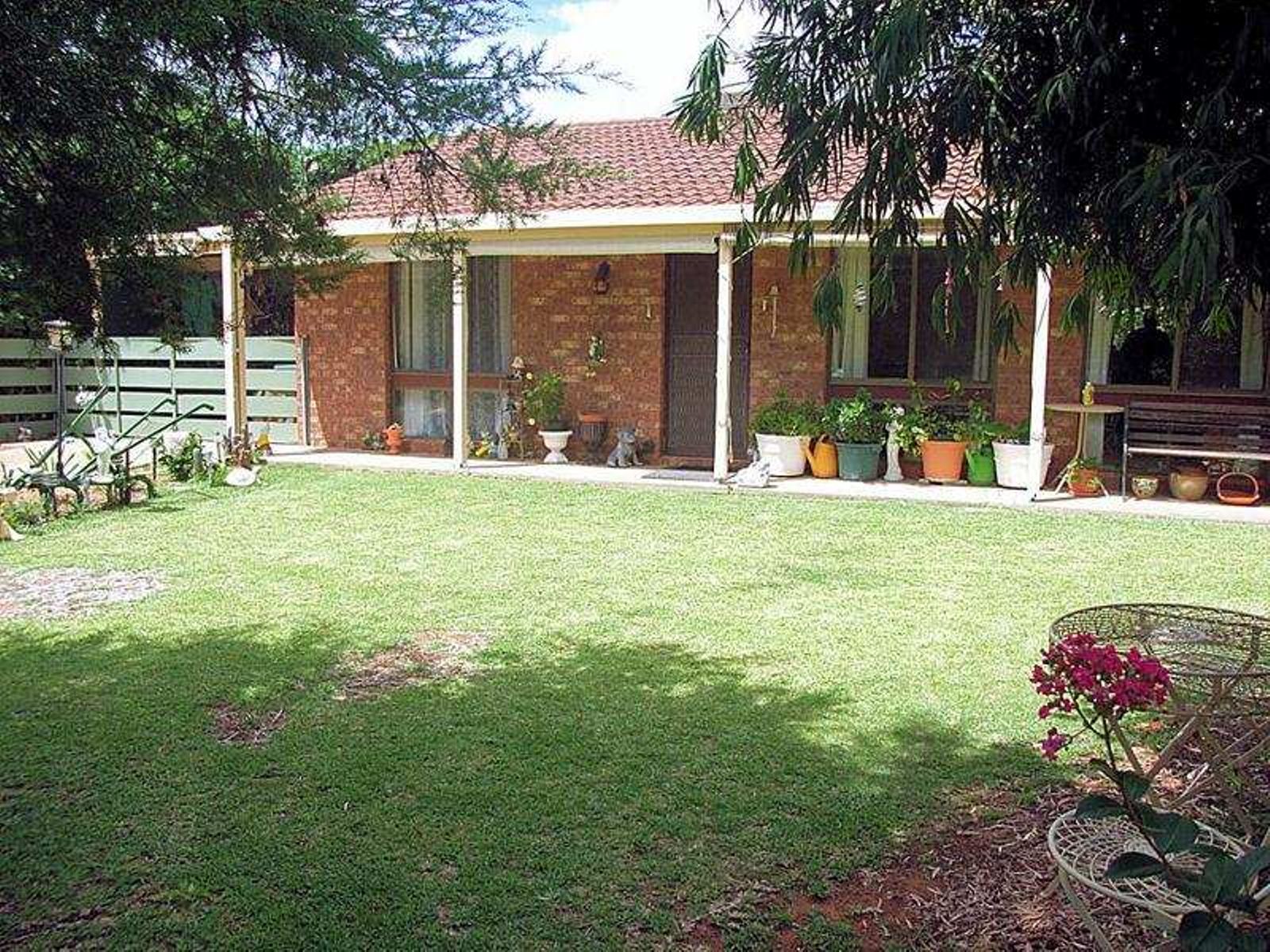 2/66 Box Street