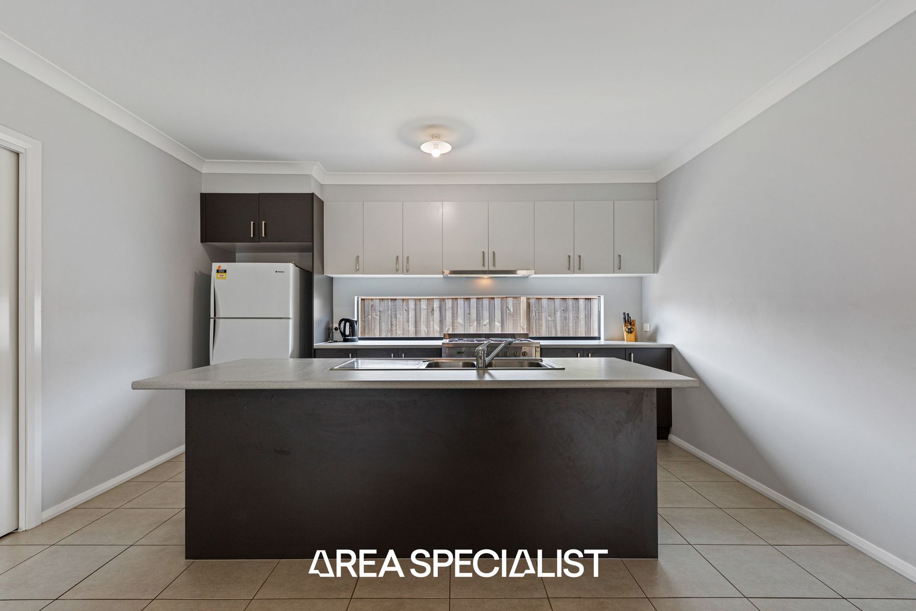 12 Cumberland Avenue, Warragul, VIC 3820, Warragul - Thumbnail 4