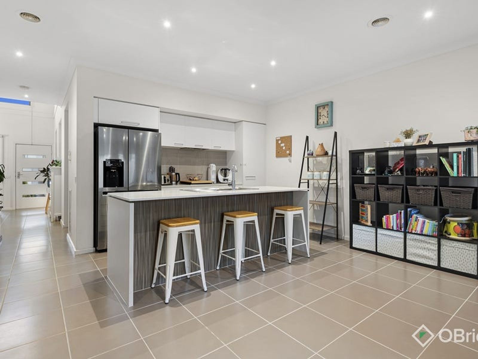 49 Barrier Reef Circuit, Endeavour Hills, VIC 3802, Endeavour Hills - Thumbnail 4