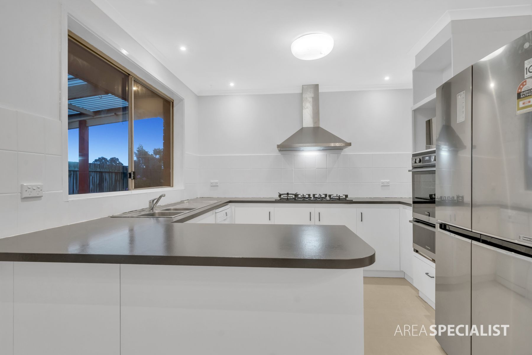 5 Harbury Mews, Hampton Park, VIC 3976, Hampton Park - Thumbnail 8