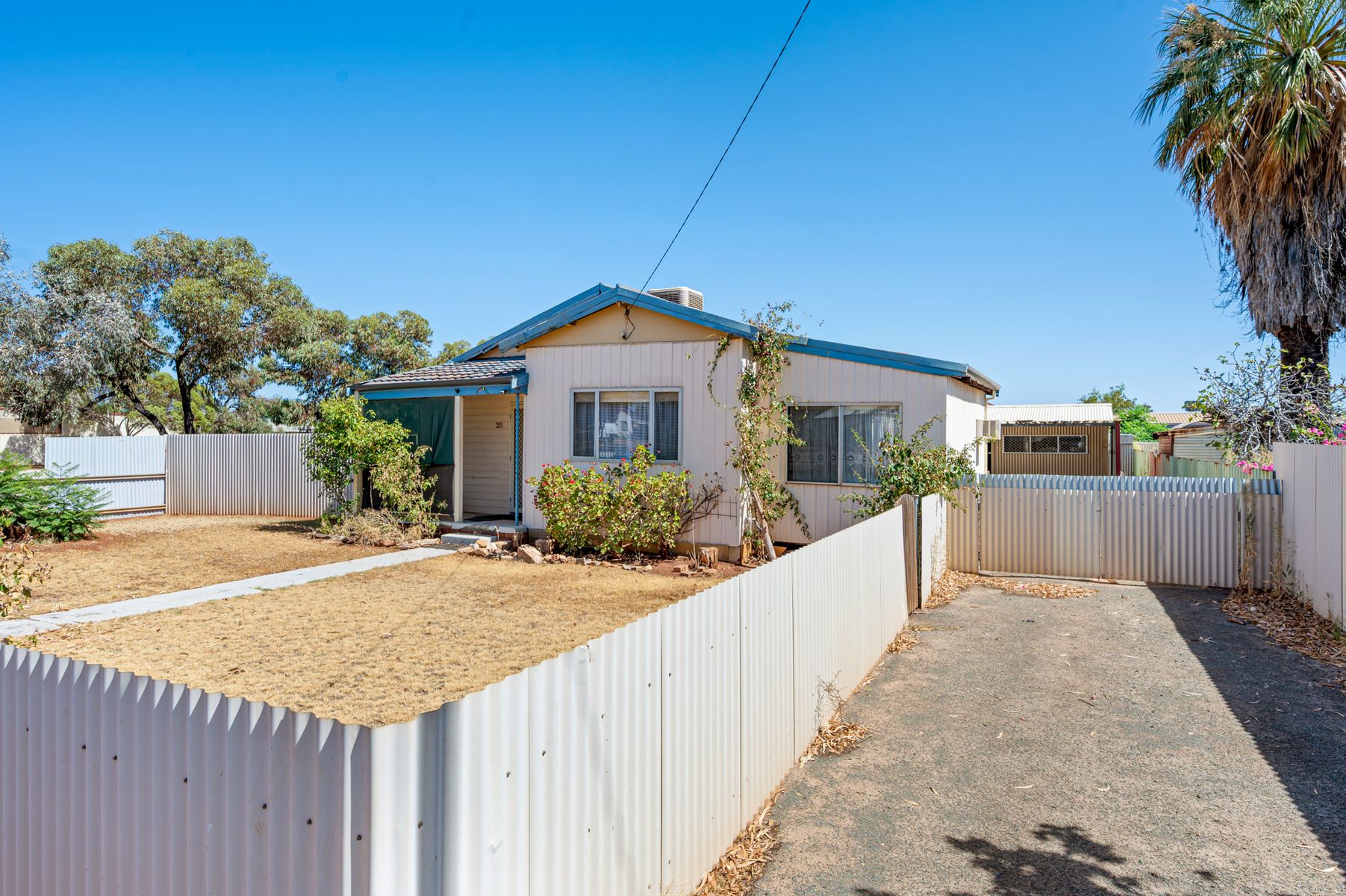 215 Wittenoom Street, Victory Heights WA 6432, Victory Heights - Thumbnail 2