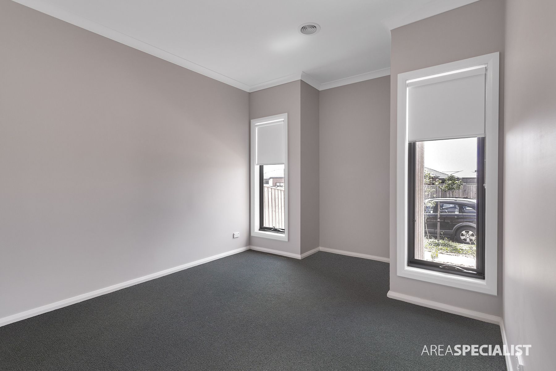 27 Rochester Drive, Mickleham, Mickleham - Thumbnail 2