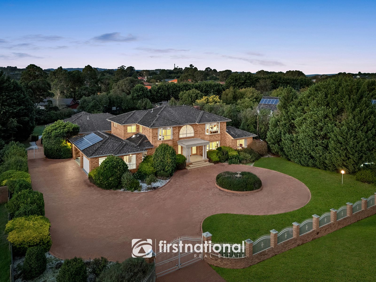 10-12 Carmen Crescent, Narre Warren North VIC 3804, Narre Warren North - Thumbnail 3