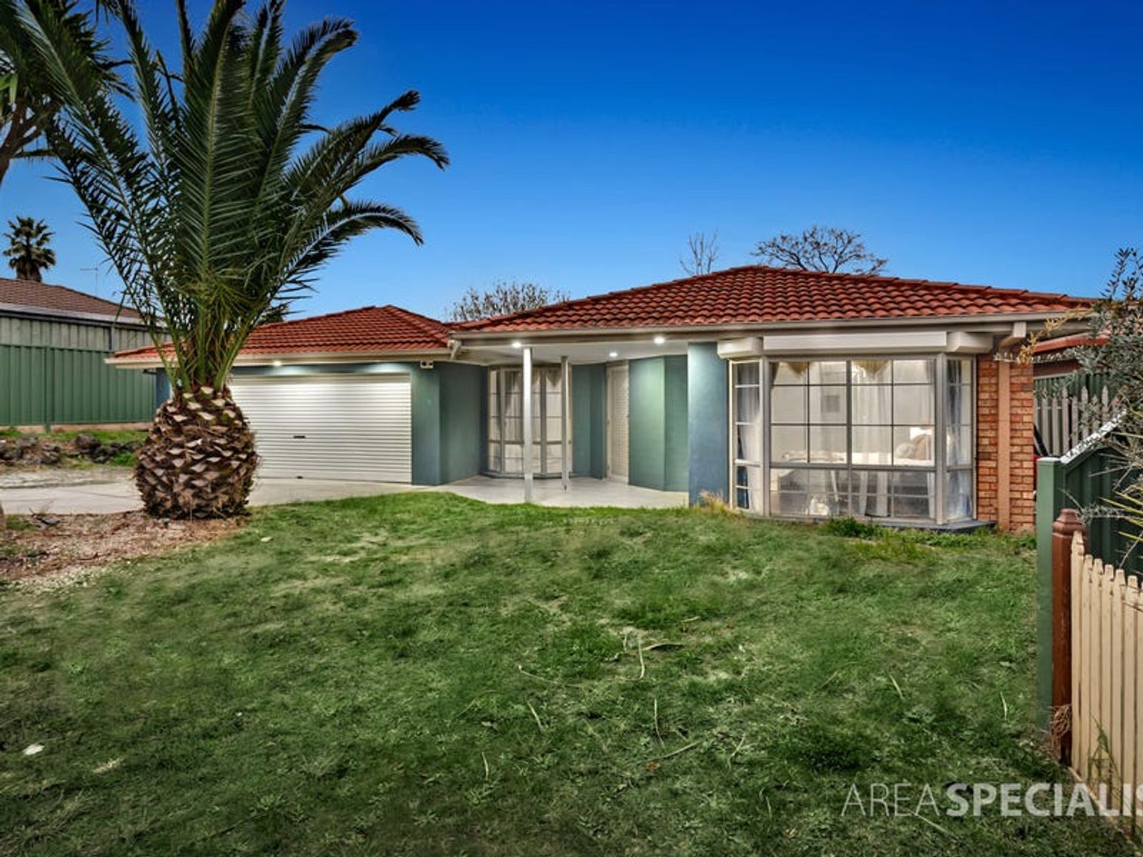 12 Sunset Place, Hampton Park, VIC 3976, Hampton Park - Thumbnail 2