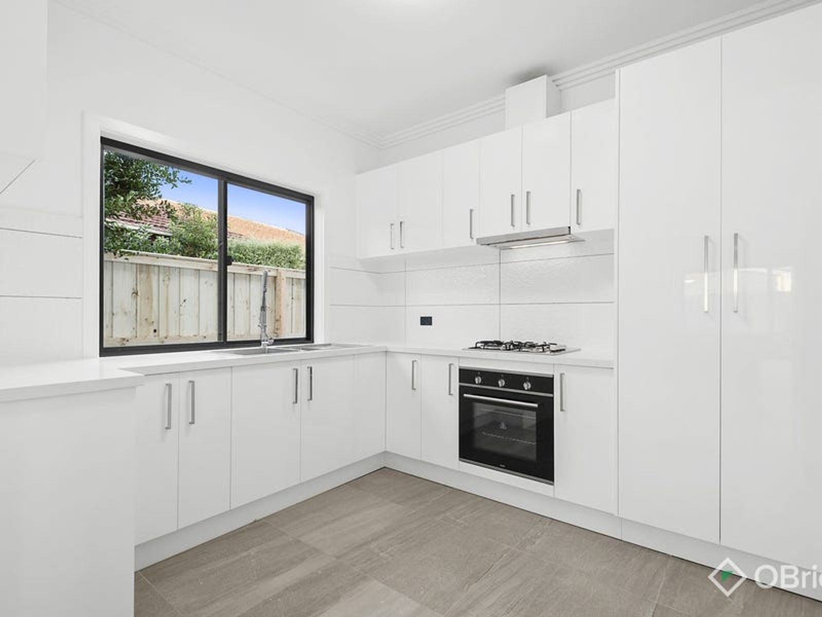 37A Essex Park Drive, Endeavour Hills, VIC 3802, Endeavour Hills - Thumbnail 5