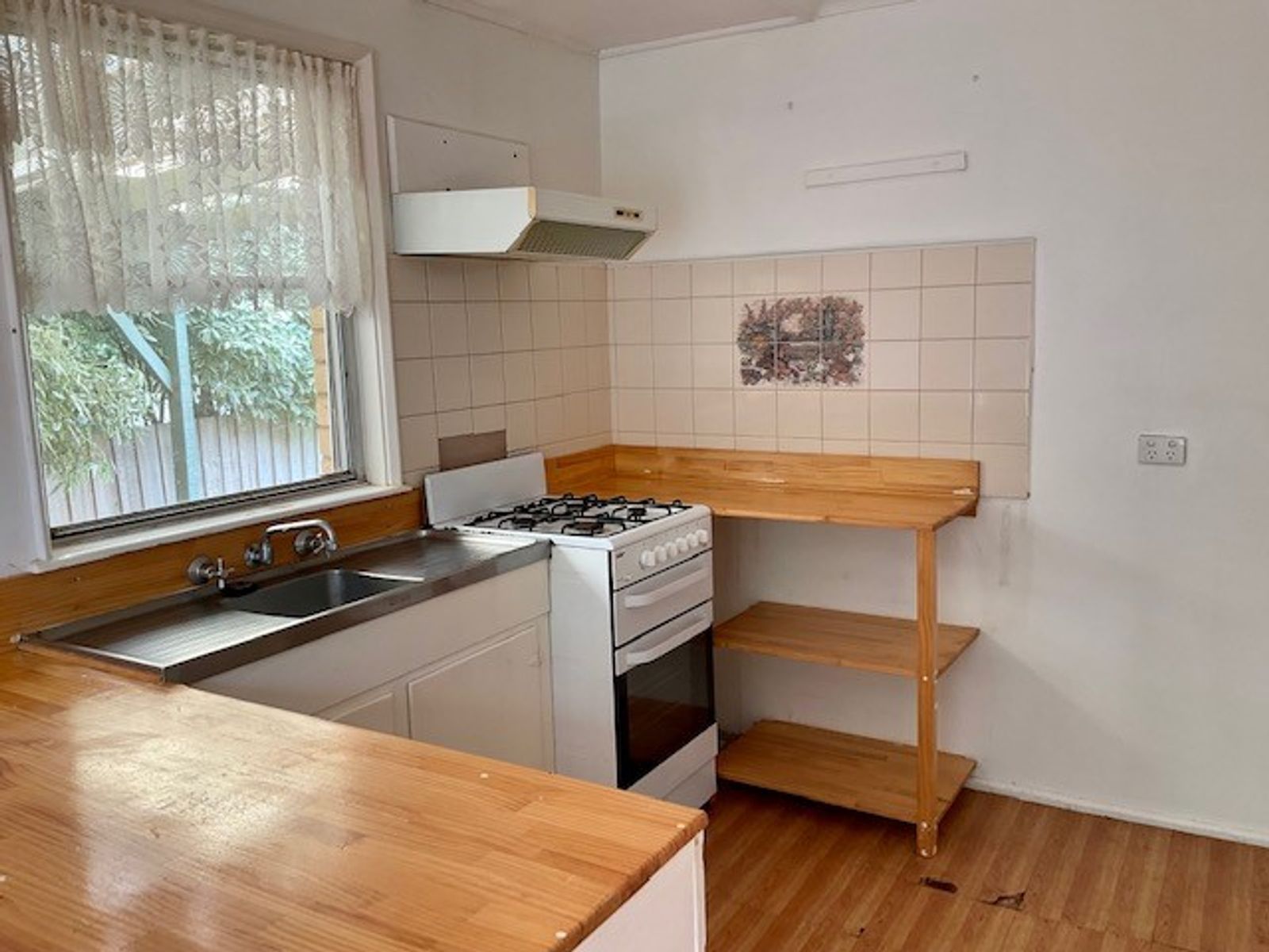 1 Deborah Street, Werribee VIC 3030, Werribee - Thumbnail 4